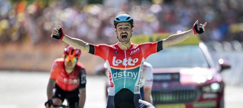 Lotto dstny rider Victor Campenaerts won stage 18 of the 2024 Tour de France in Barcelonnette wearing an Ekoi helmet