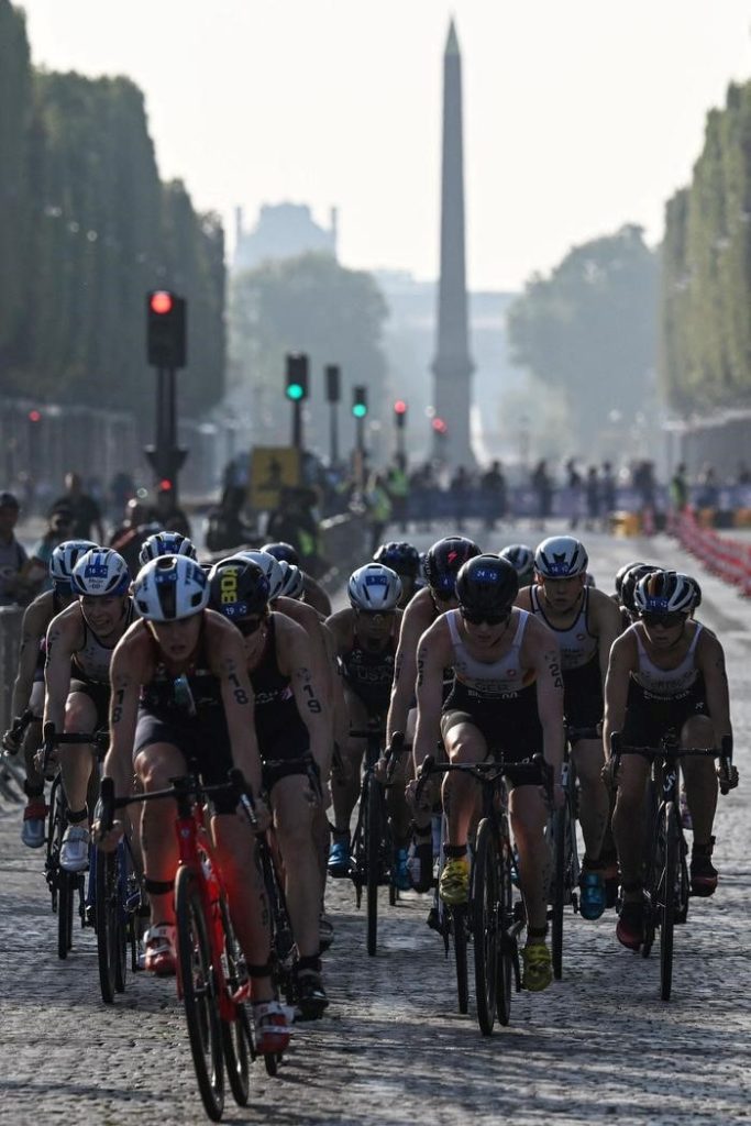 2024 Paris Olympics triathlon women's individual race (bicycle), Olympic triathlon (cycling) helmets